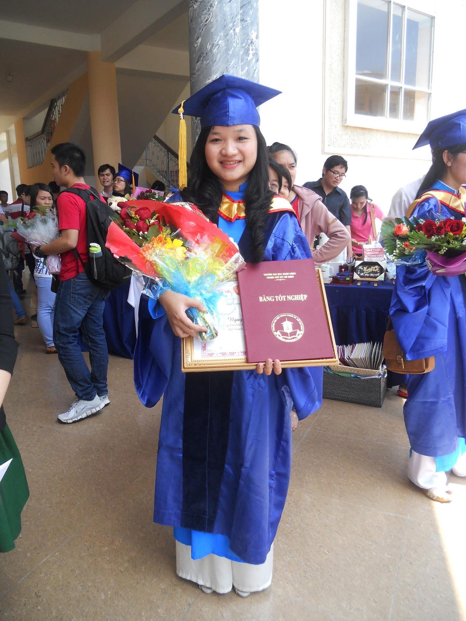 Mình trong lễ tốt nghiệp Đại học Ngân hàng TP.HCM